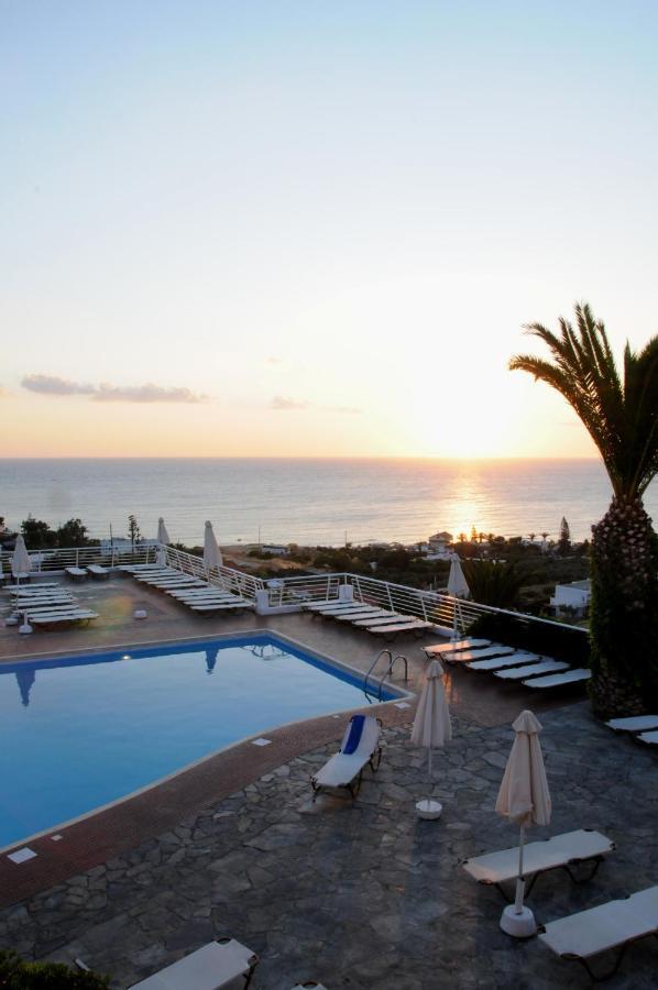 Hersonissos Village Hotel & Bungalows Exterior foto
